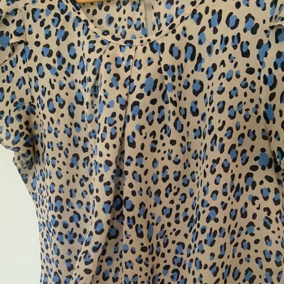 Leopard Print Top - Picture 2 of 6